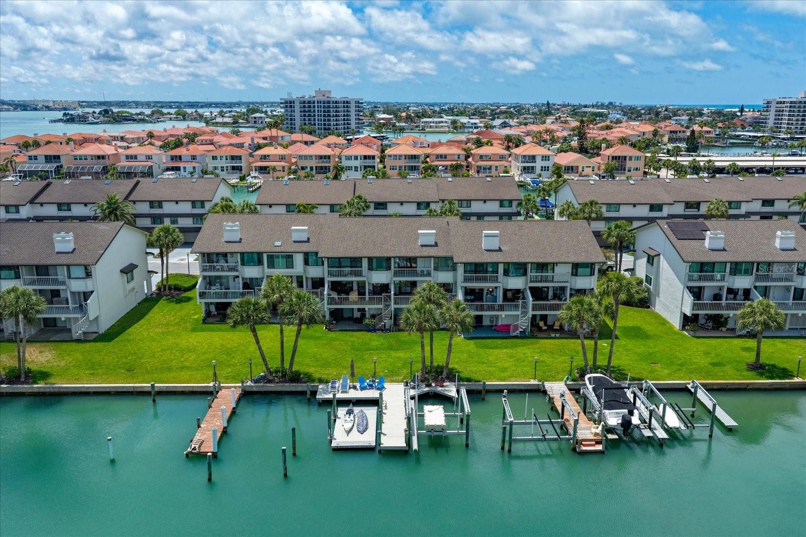 118 MARINA DEL REY CT, CLEARWATER BEACH, FL, 33767