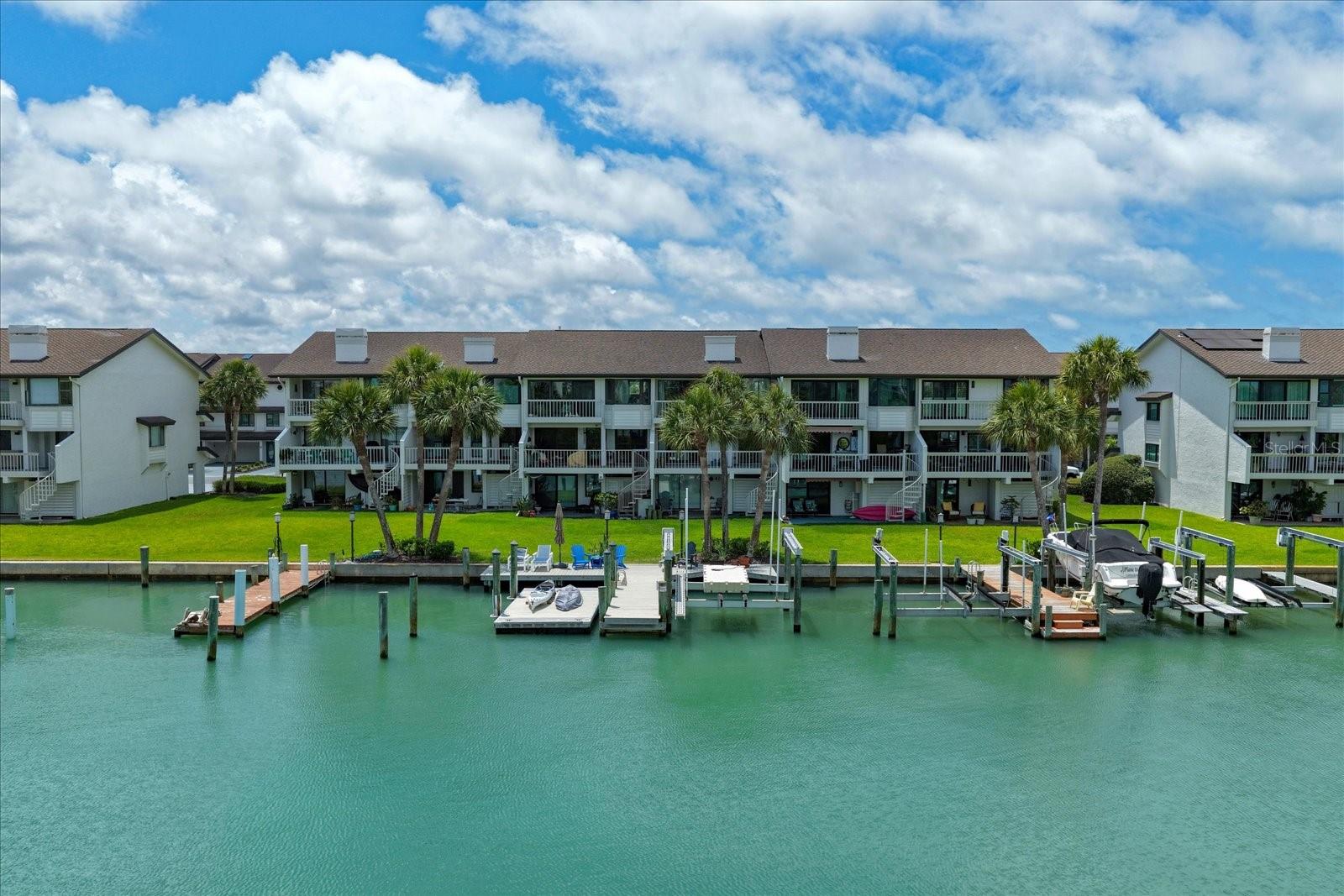 118 MARINA DEL REY CT, CLEARWATER BEACH, FL, 33767