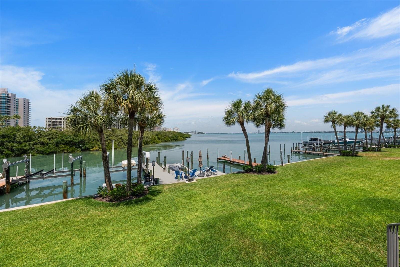 118 MARINA DEL REY CT, CLEARWATER BEACH, FL, 33767