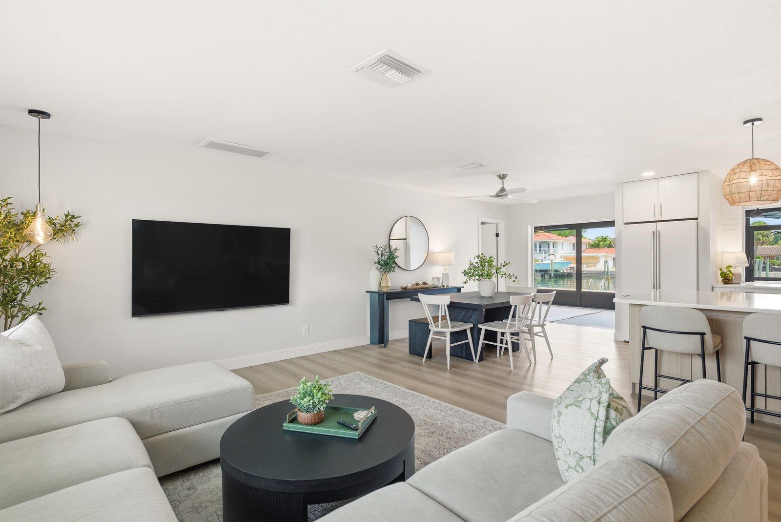 2000 KANSAS AVE NE, ST PETERSBURG, FL, 33703