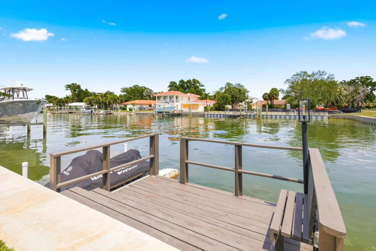 2000 KANSAS AVE NE, ST PETERSBURG, FL, 33703