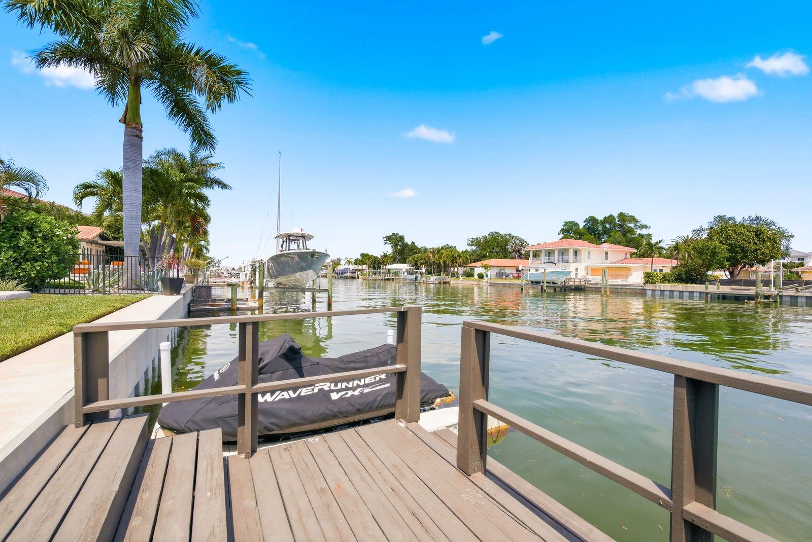 2000 KANSAS AVE NE, ST PETERSBURG, FL, 33703