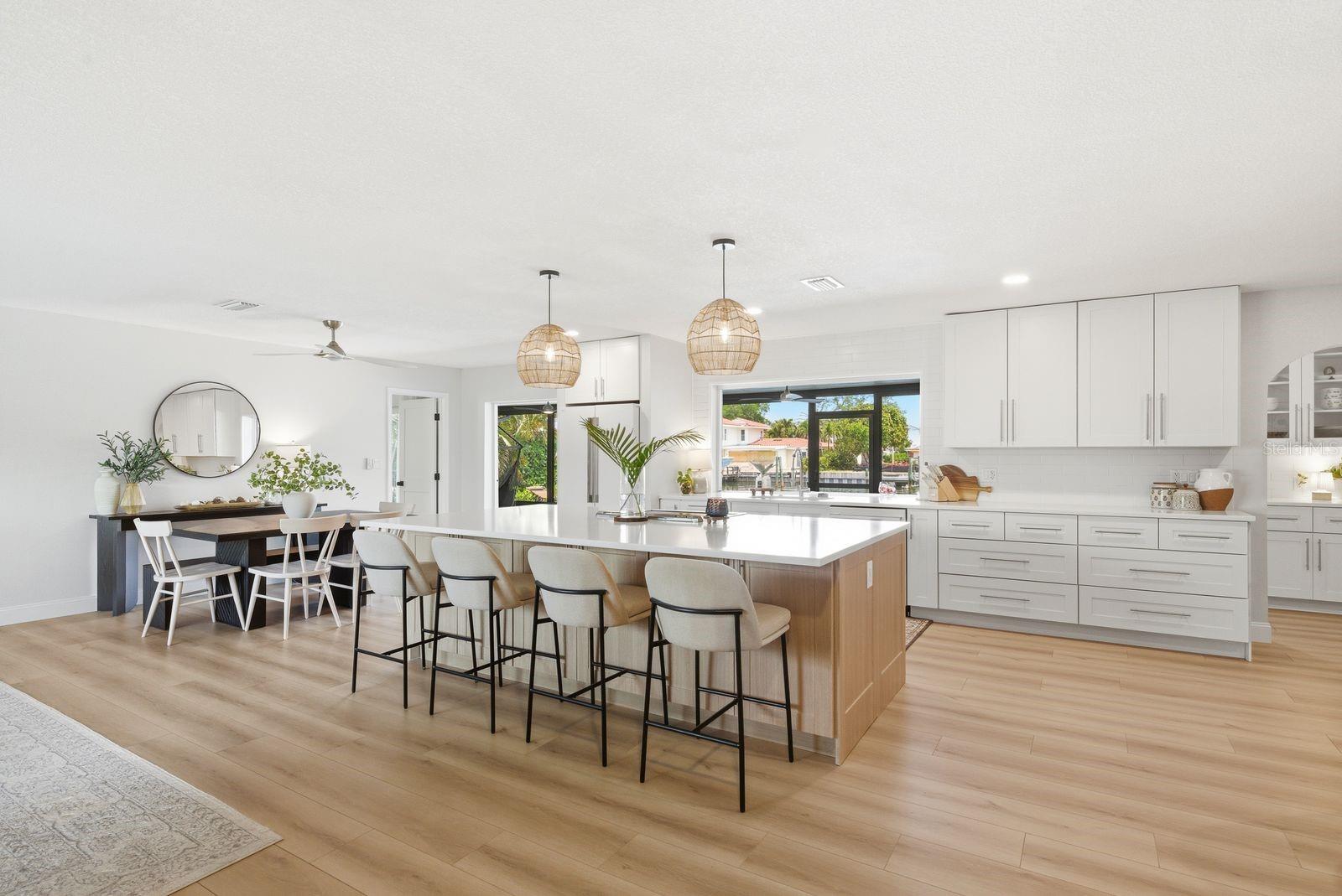 2000 KANSAS AVE NE, ST PETERSBURG, FL, 33703