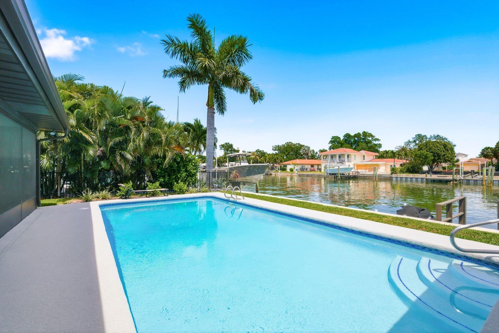 2000 KANSAS AVE NE, ST PETERSBURG, FL, 33703