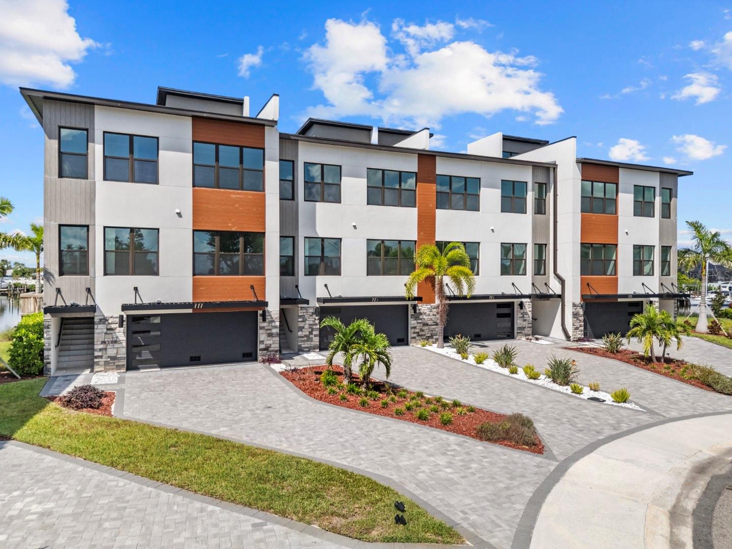 777 GRAN KAYMEN WAY, APOLLO BEACH, FL, 33572