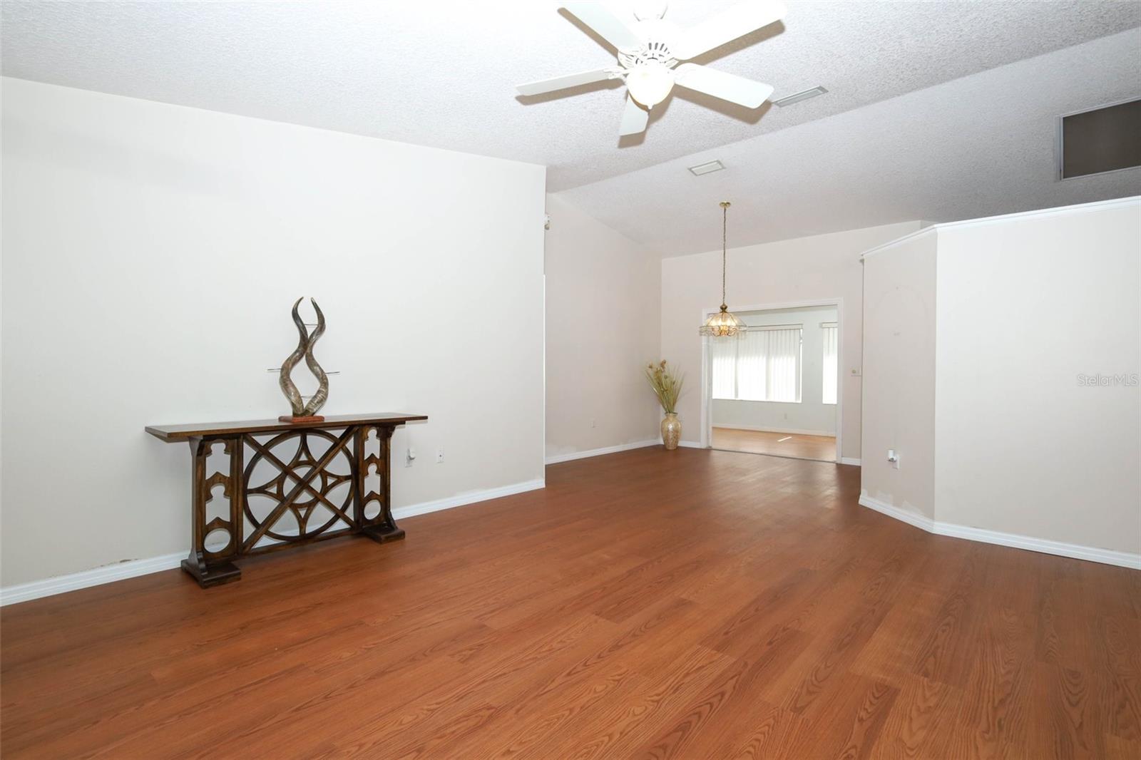 610 YORKTOWN DR, LEESBURG, FL, 34748
