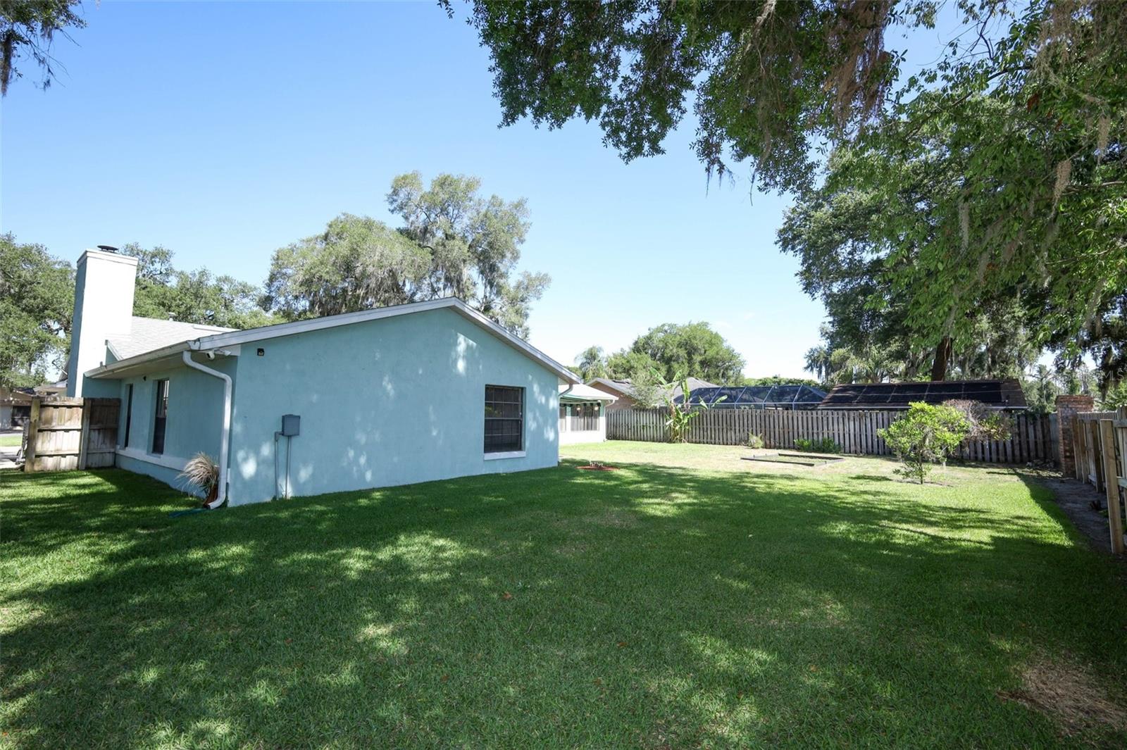 610 YORKTOWN DR, LEESBURG, FL, 34748