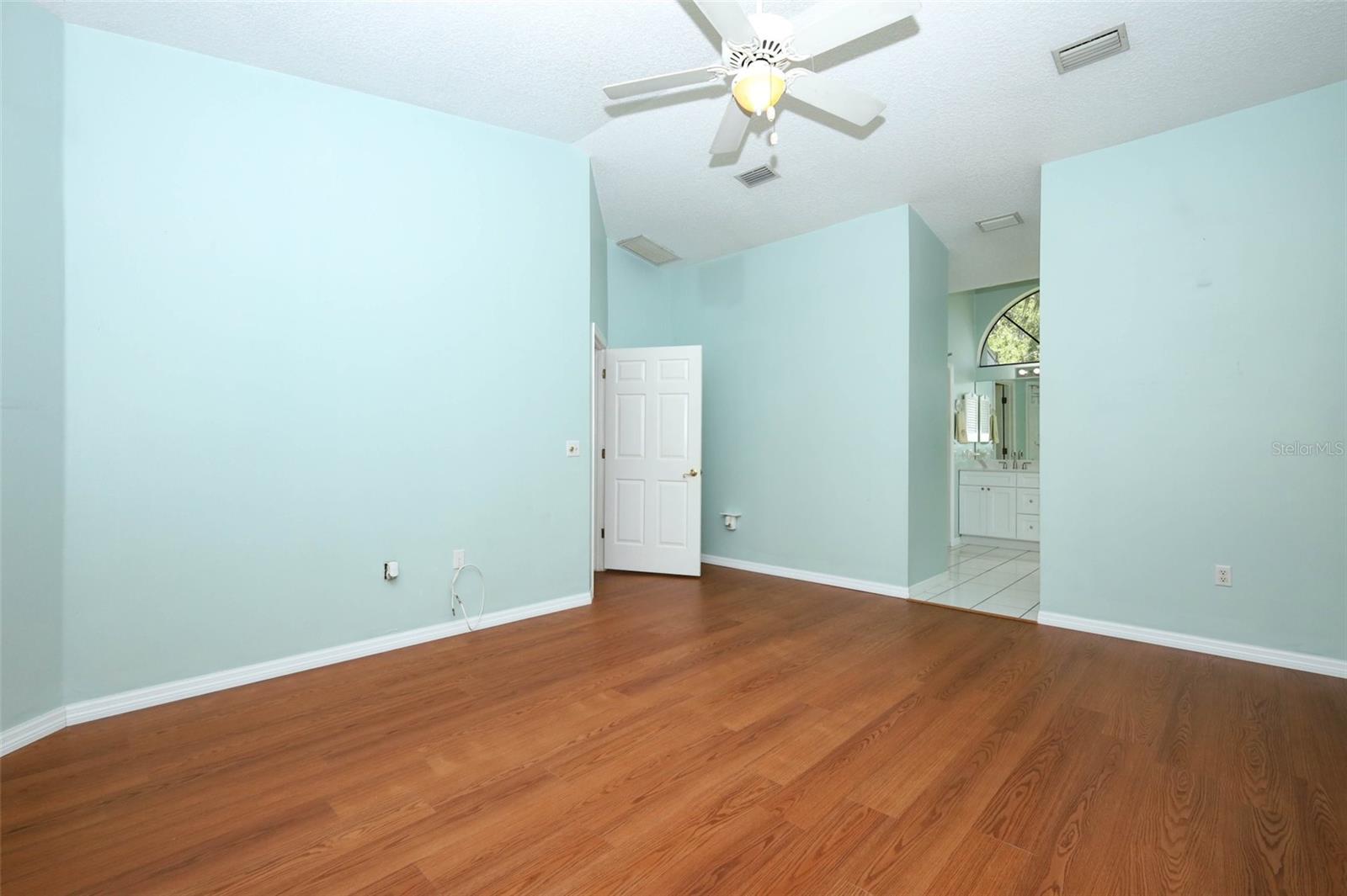 610 YORKTOWN DR, LEESBURG, FL, 34748