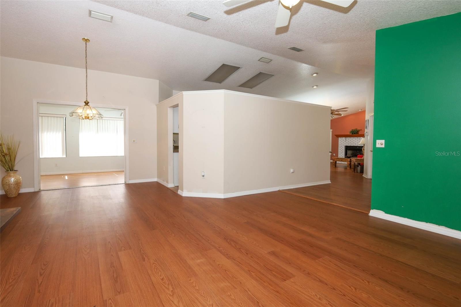 610 YORKTOWN DR, LEESBURG, FL, 34748