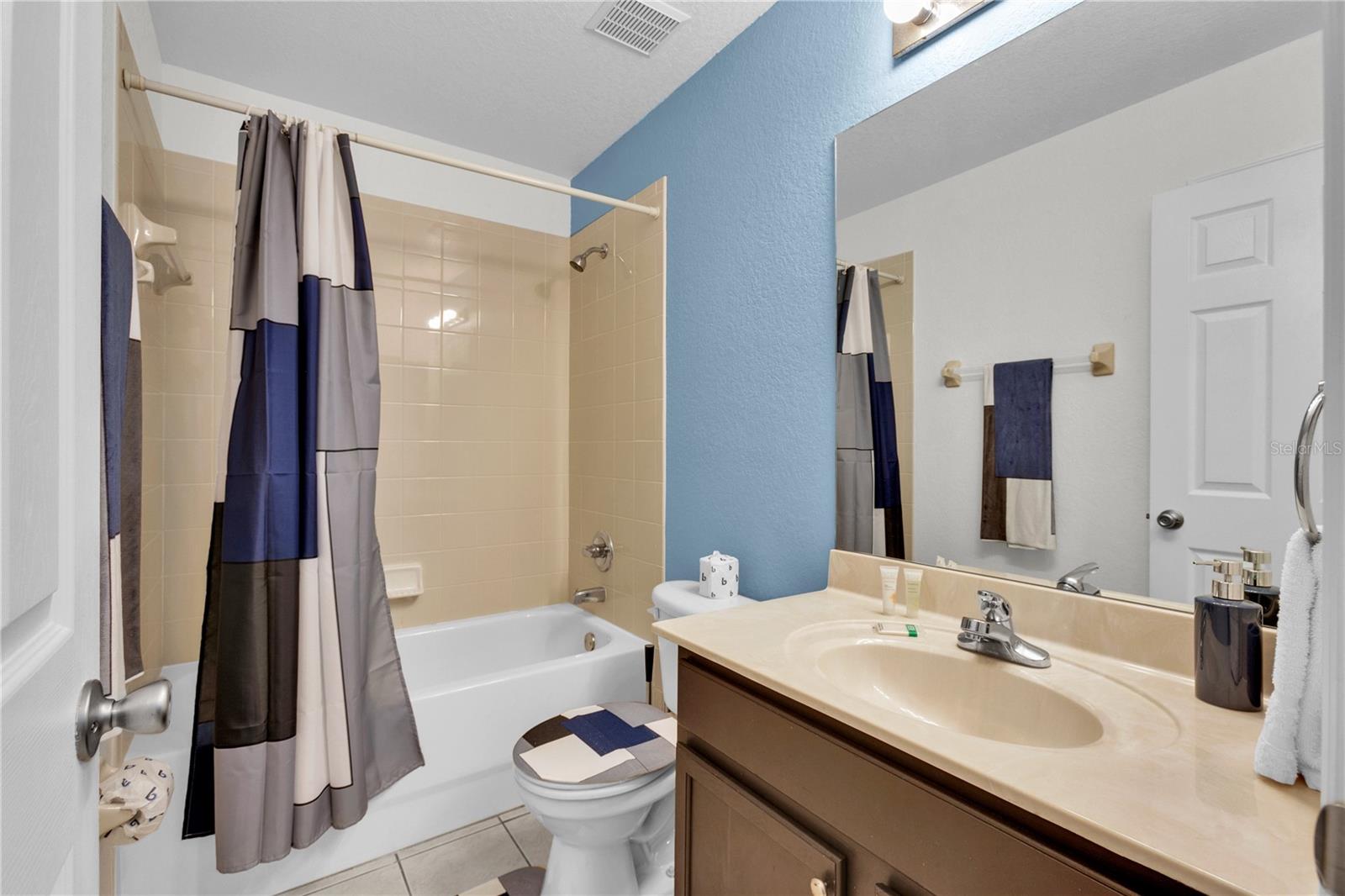 2590 SAND HILL POINT CIR, DAVENPORT, FL, 33837
