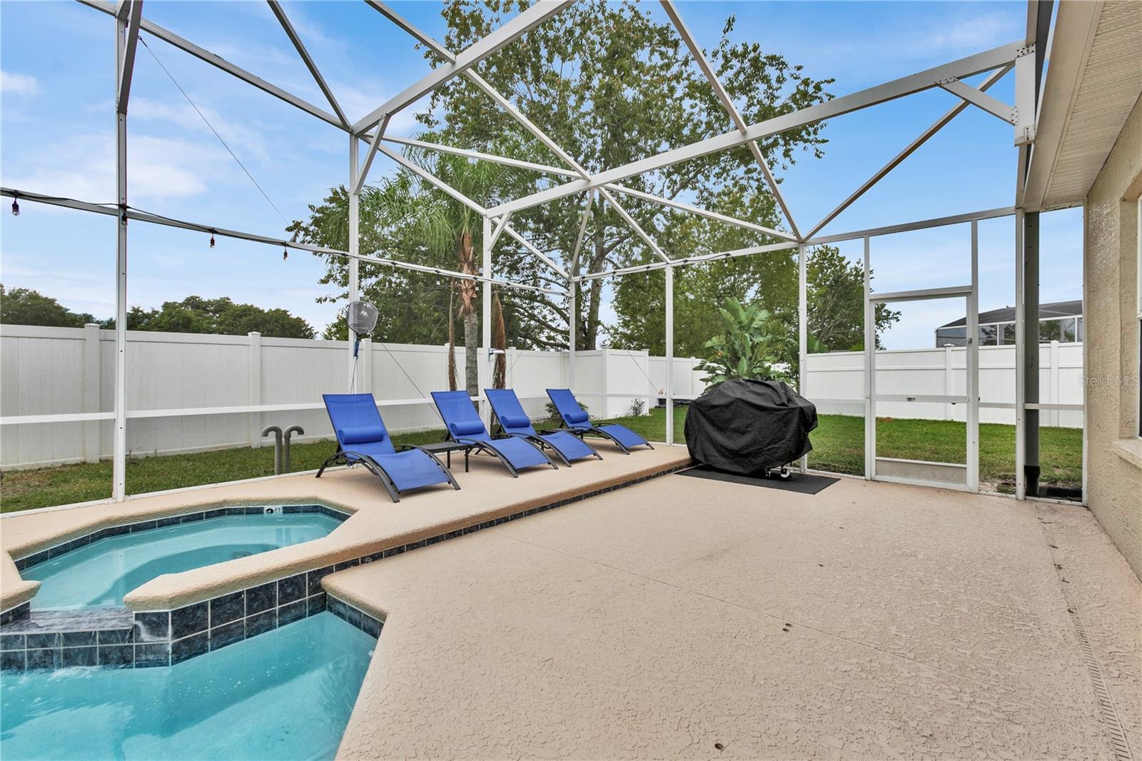 2590 SAND HILL POINT CIR, DAVENPORT, FL, 33837