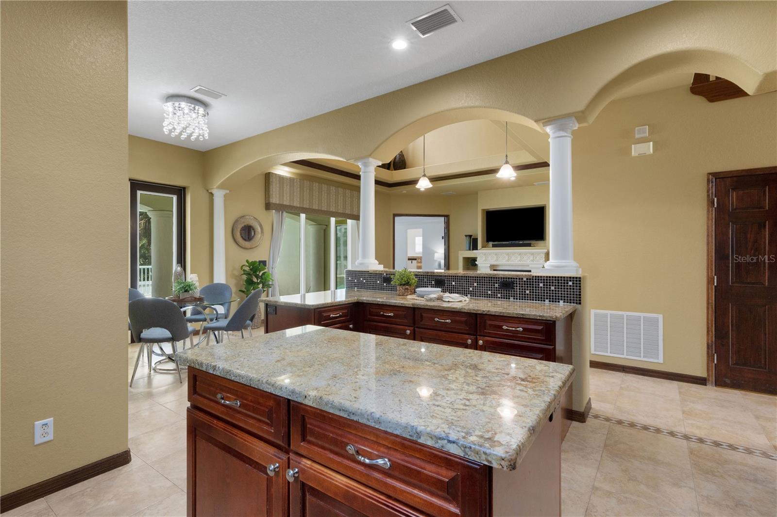 3021 59TH AVE S, ST PETERSBURG, FL, 33712