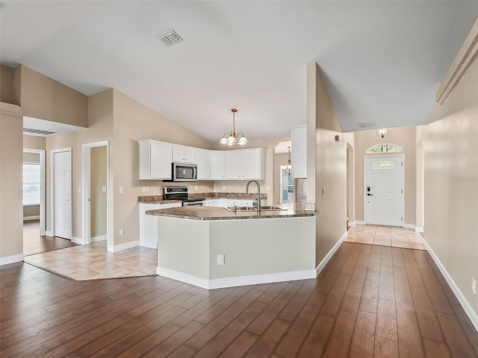214 FISHER RUN, OCKLAWAHA, FL, 32179