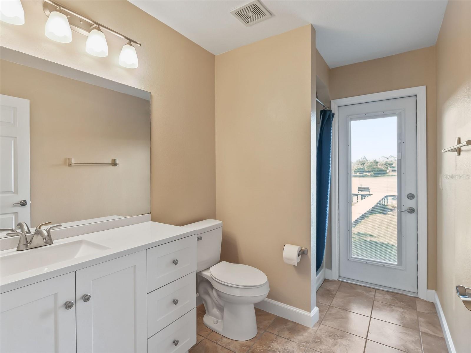 214 FISHER RUN, OCKLAWAHA, FL, 32179