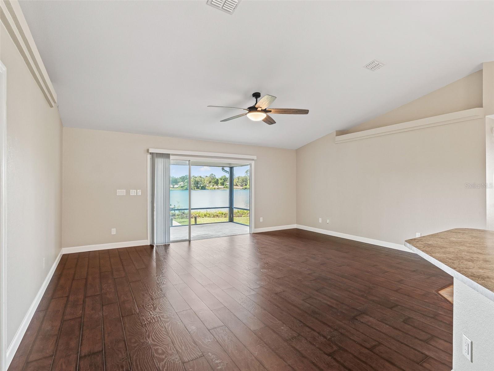 214 FISHER RUN, OCKLAWAHA, FL, 32179