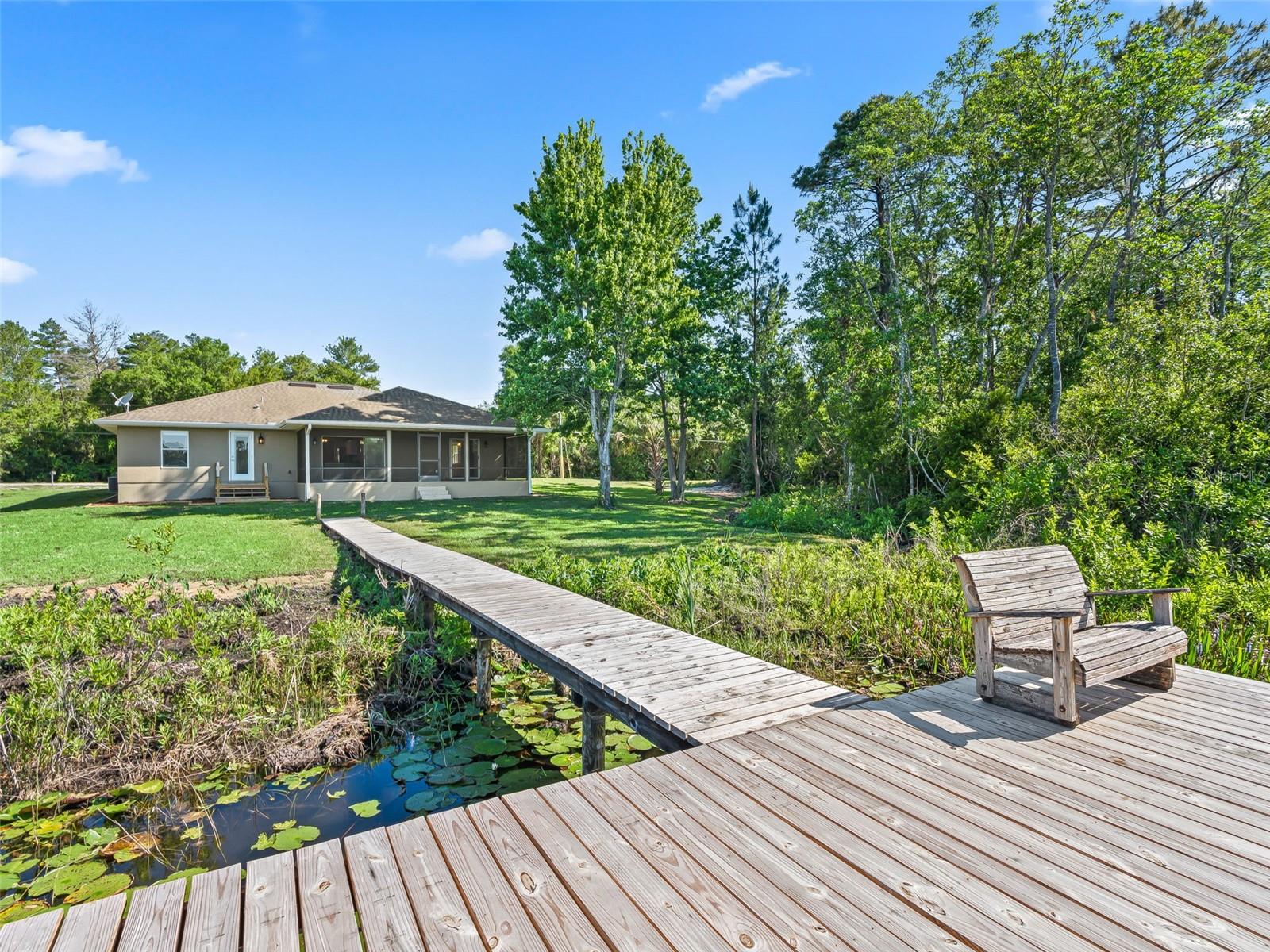 214 FISHER RUN, OCKLAWAHA, FL, 32179