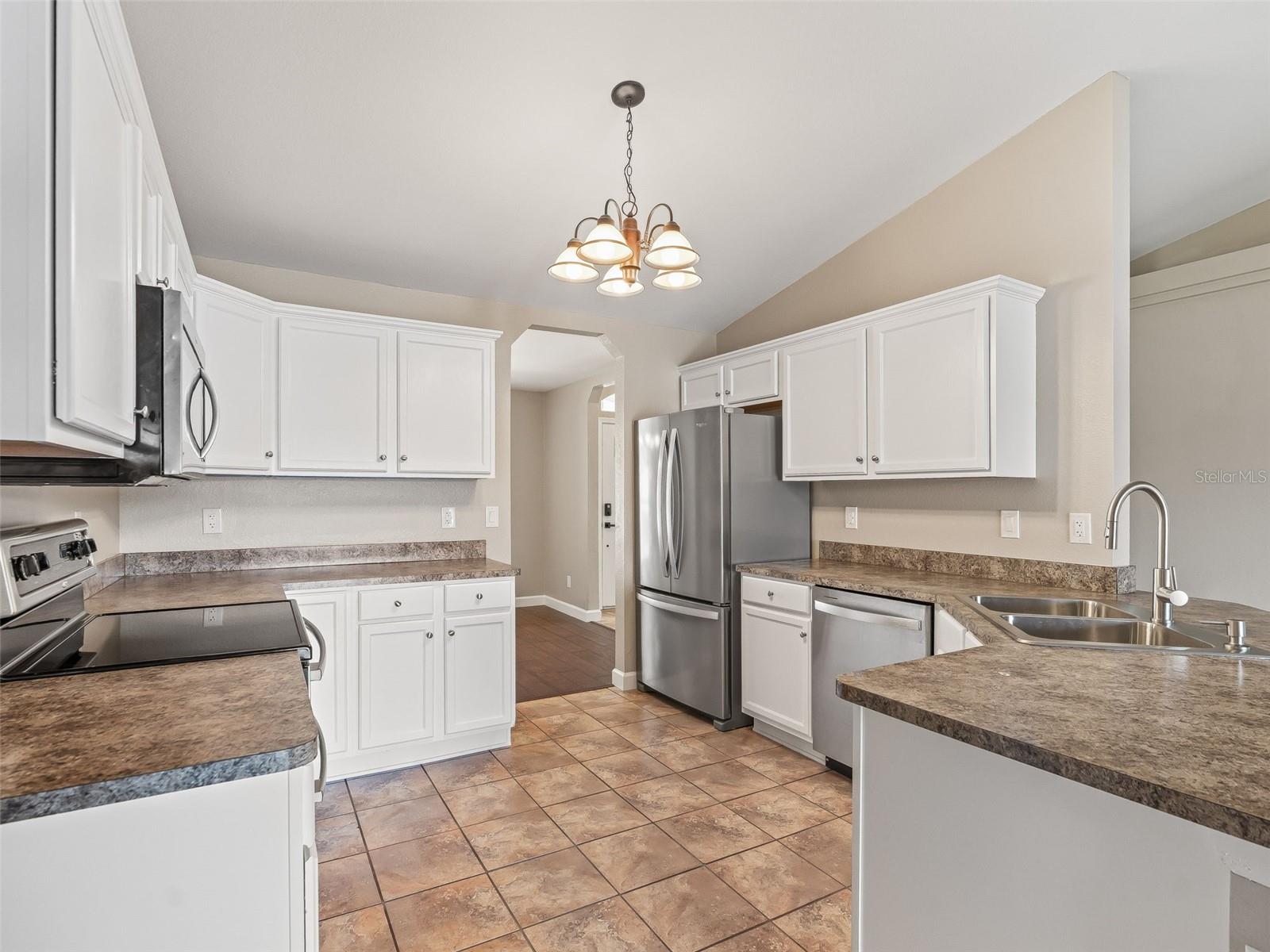 214 FISHER RUN, OCKLAWAHA, FL, 32179