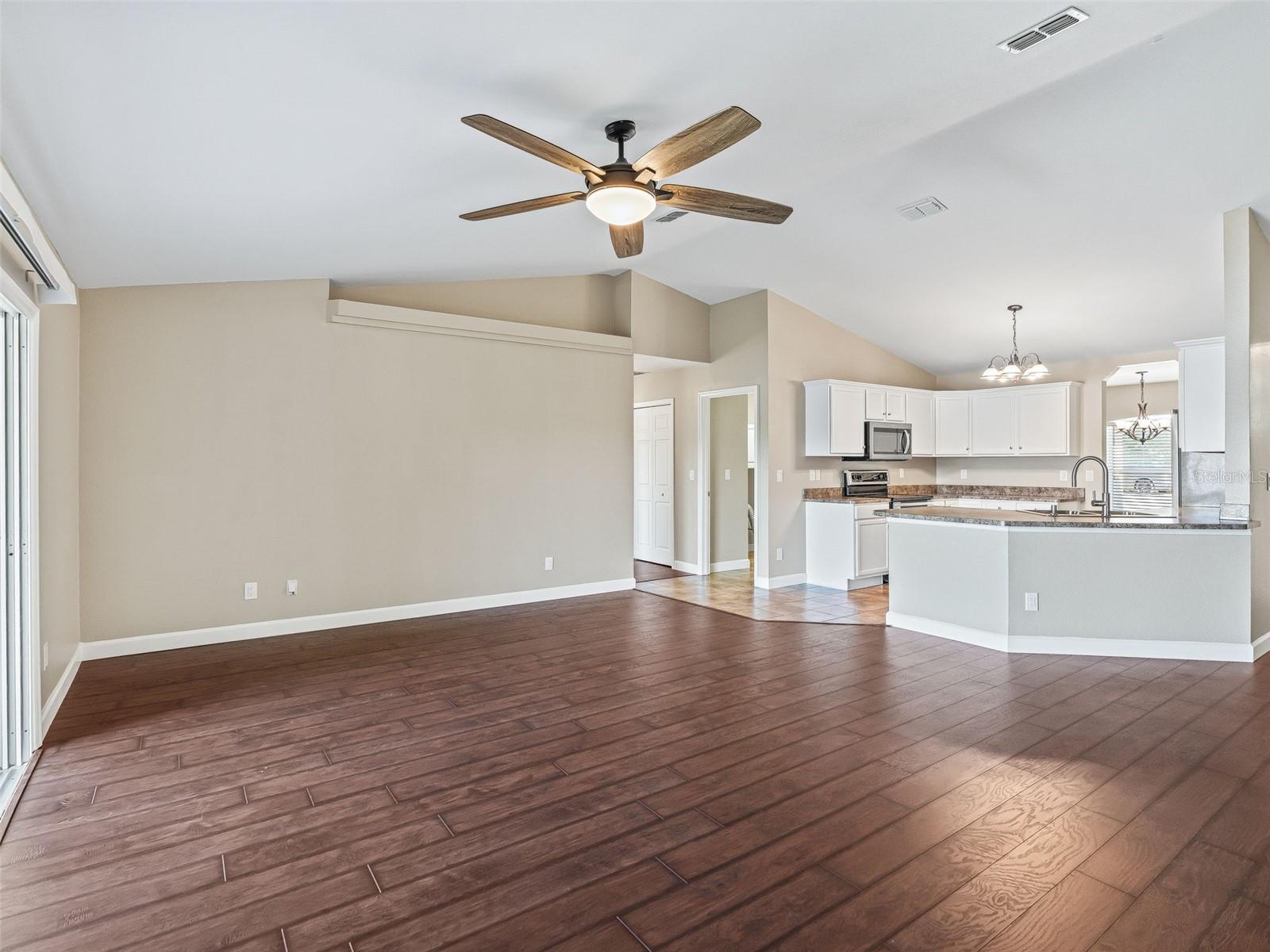214 FISHER RUN, OCKLAWAHA, FL, 32179