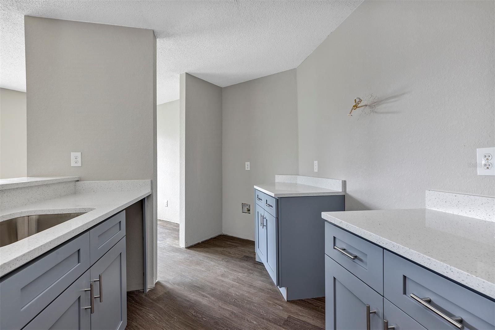 2524 WOODGATE BLVD #106, ORLANDO, FL, 32822