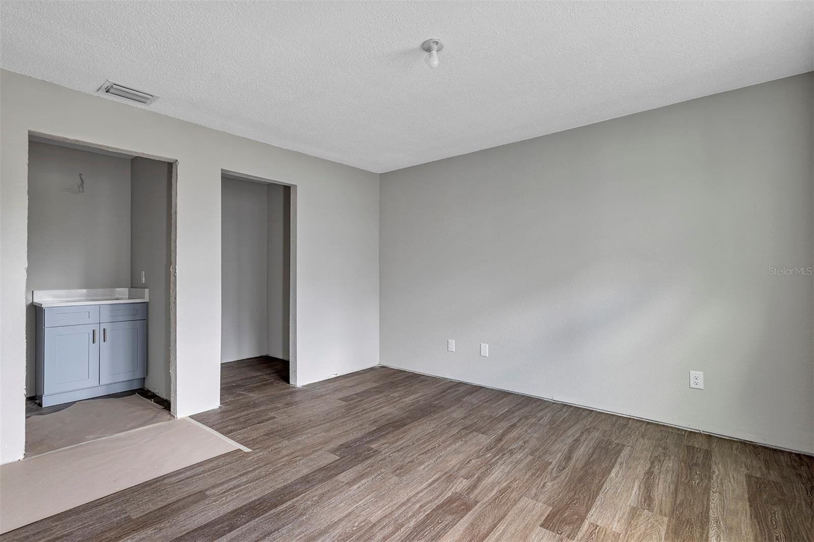 2524 WOODGATE BLVD #106, ORLANDO, FL, 32822