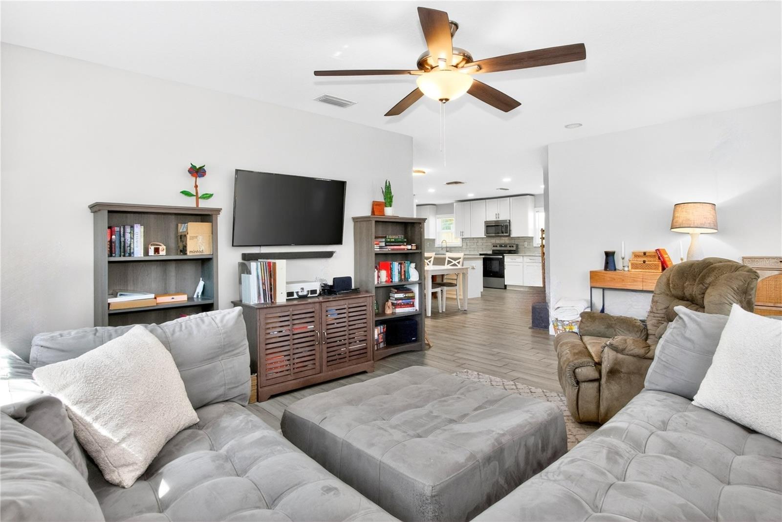 3608 W CARMEN ST, TAMPA, FL, 33609