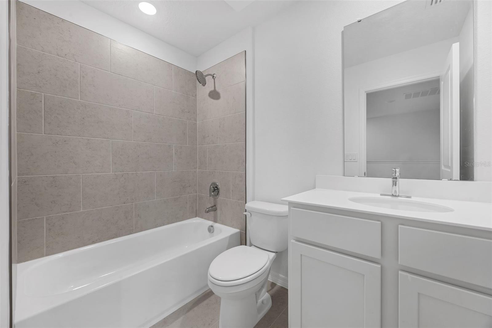 1128 CYPRESS ELM DR, DELAND, FL, 32720