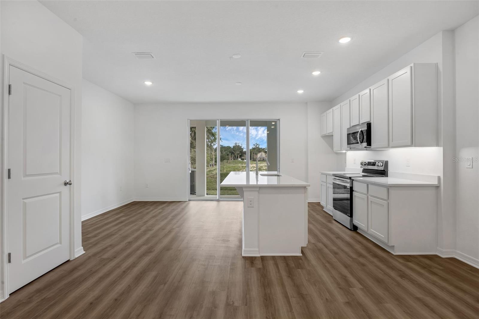 1128 CYPRESS ELM DR, DELAND, FL, 32720