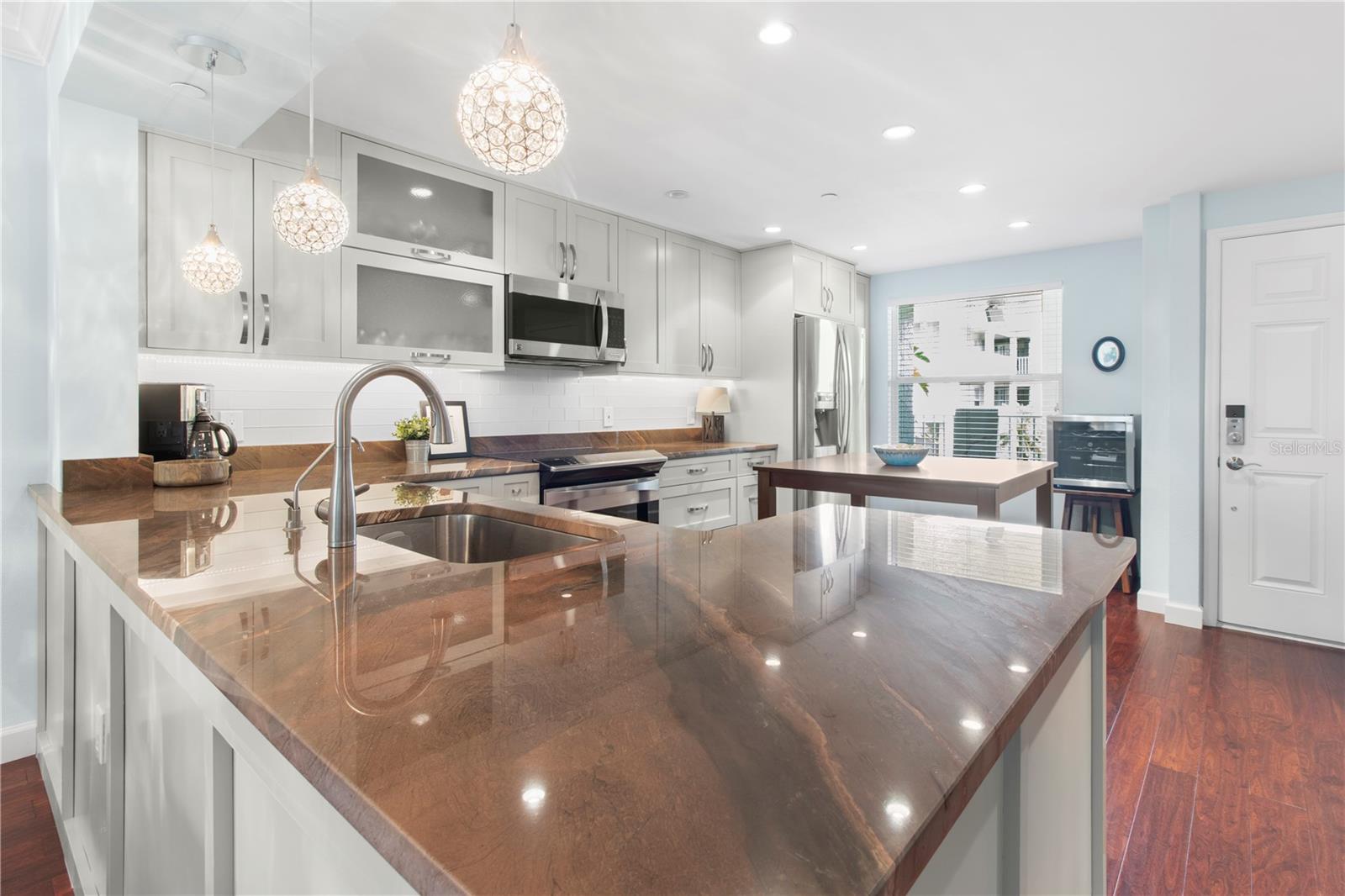 9320 CLUBSIDE CIR #2201, SARASOTA, FL, 34238