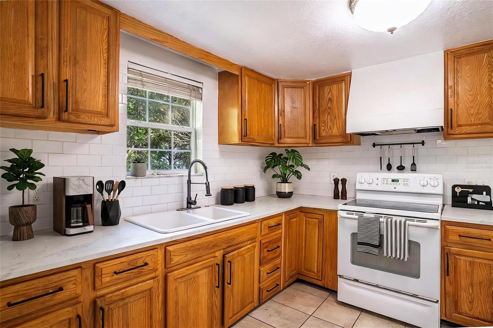 308 W DIXIE ST, PLANT CITY, FL, 33563