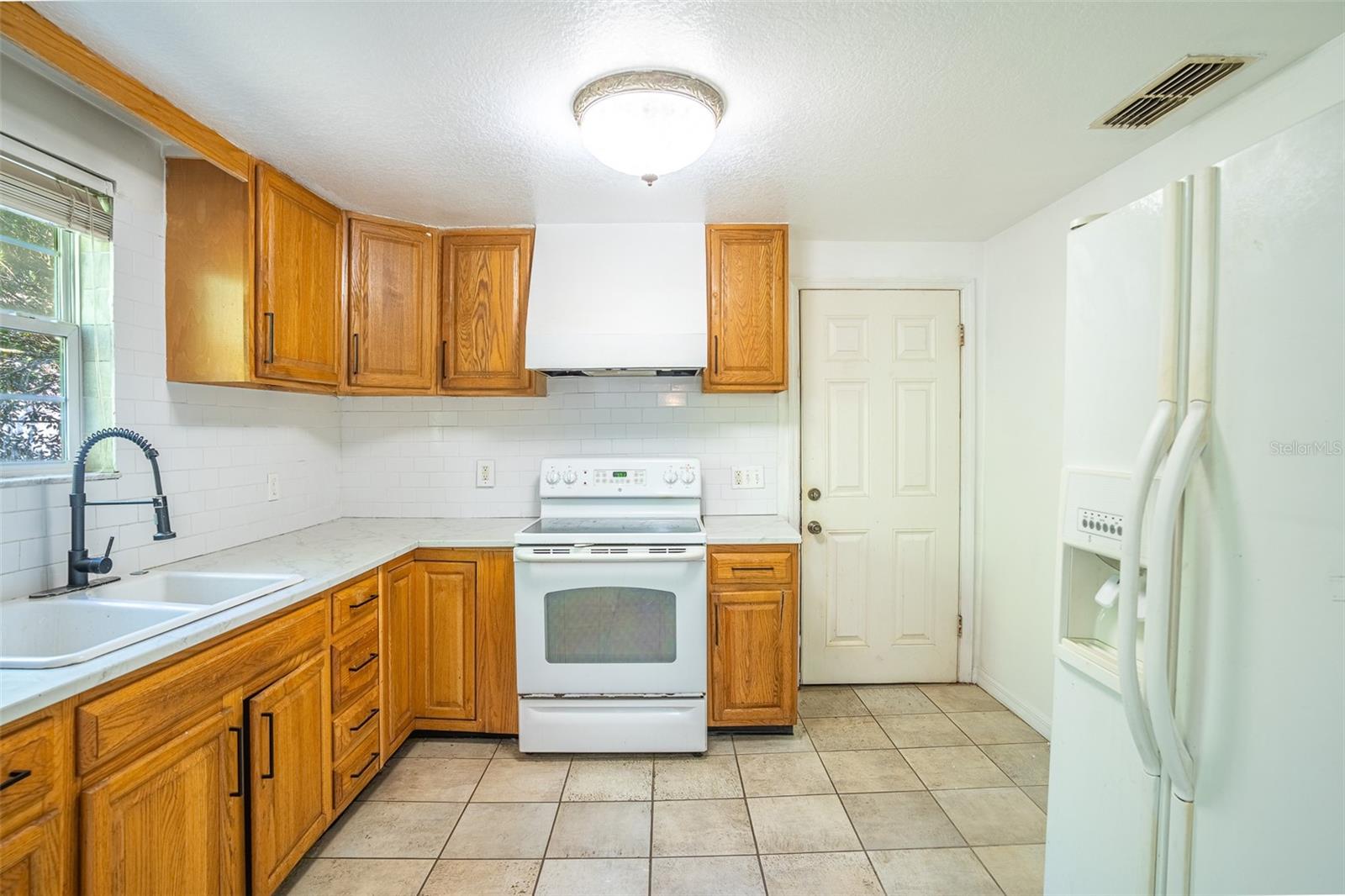 308 W DIXIE ST, PLANT CITY, FL, 33563