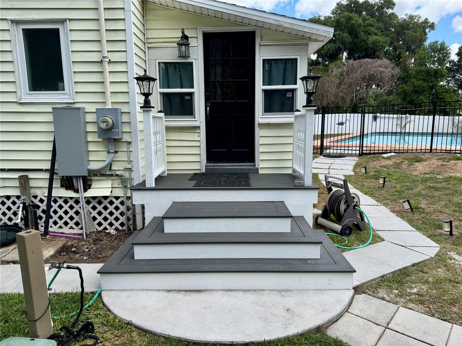 708 E LEMON AVE, EUSTIS, FL, 32726