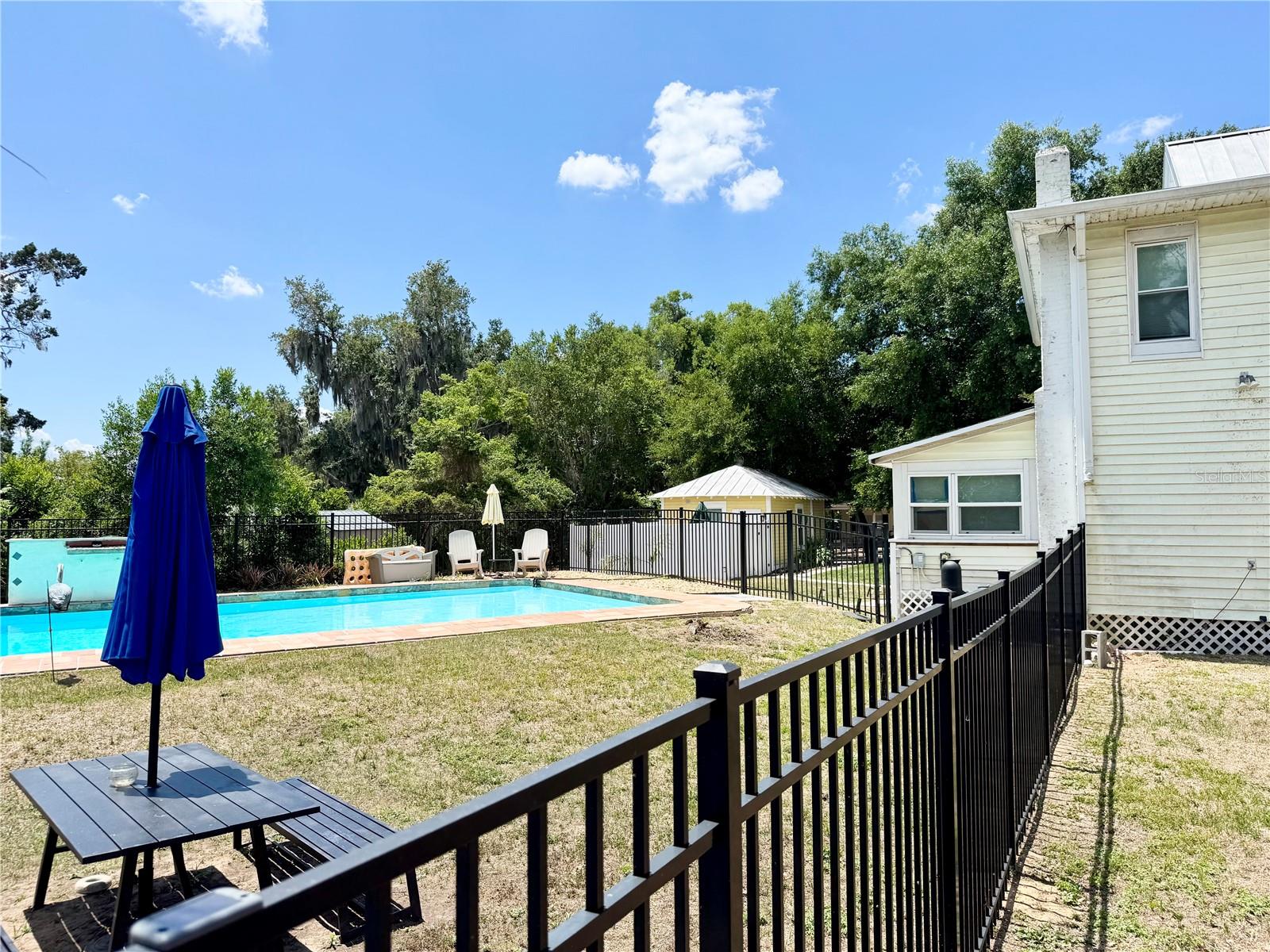 708 E LEMON AVE, EUSTIS, FL, 32726
