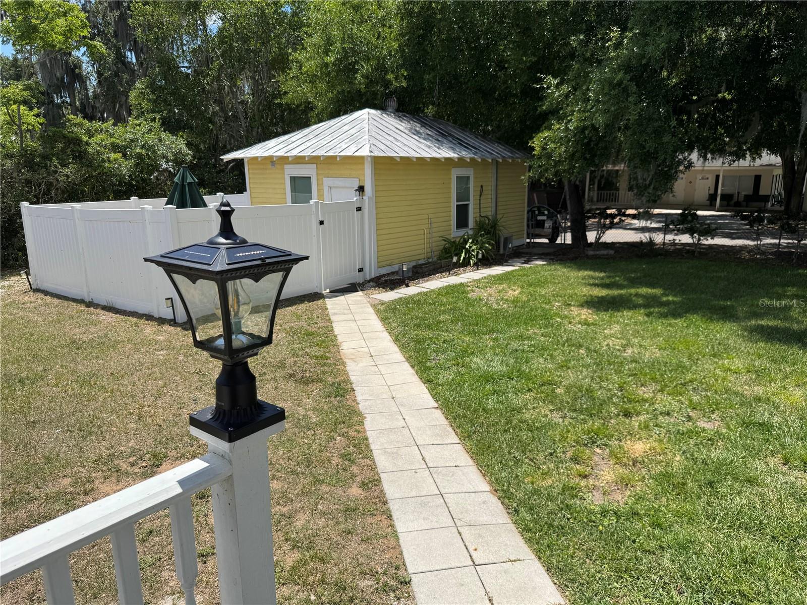 708 E LEMON AVE, EUSTIS, FL, 32726