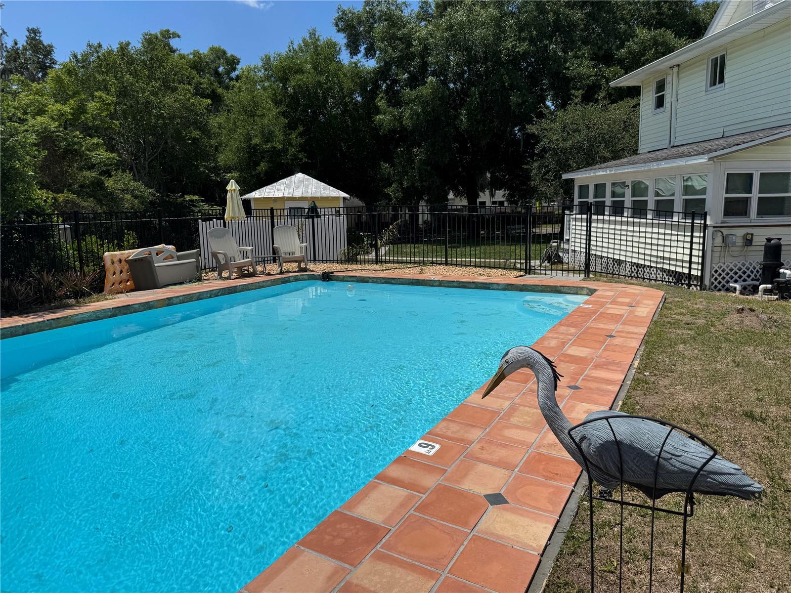 708 E LEMON AVE, EUSTIS, FL, 32726