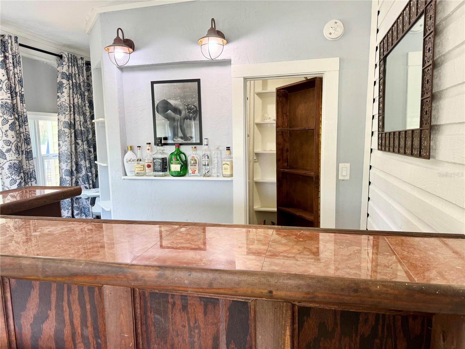 708 E LEMON AVE, EUSTIS, FL, 32726