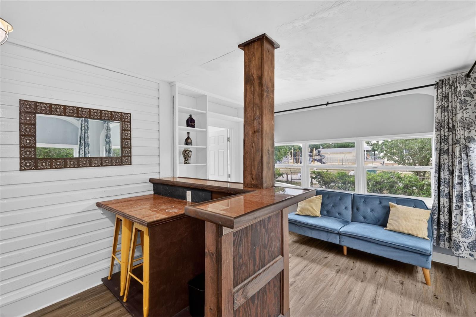 708 E LEMON AVE, EUSTIS, FL, 32726