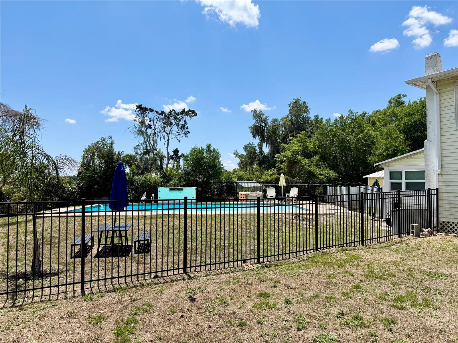 708 E LEMON AVE, EUSTIS, FL, 32726
