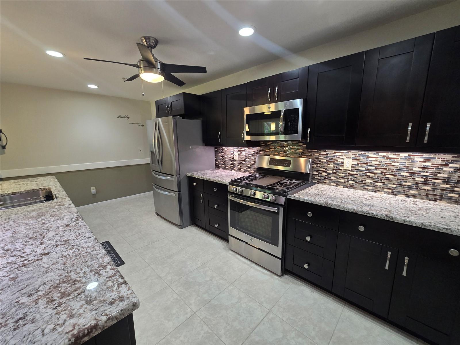 8186 TERRACE GARDEN DR N #109, ST PETERSBURG, FL, 33709