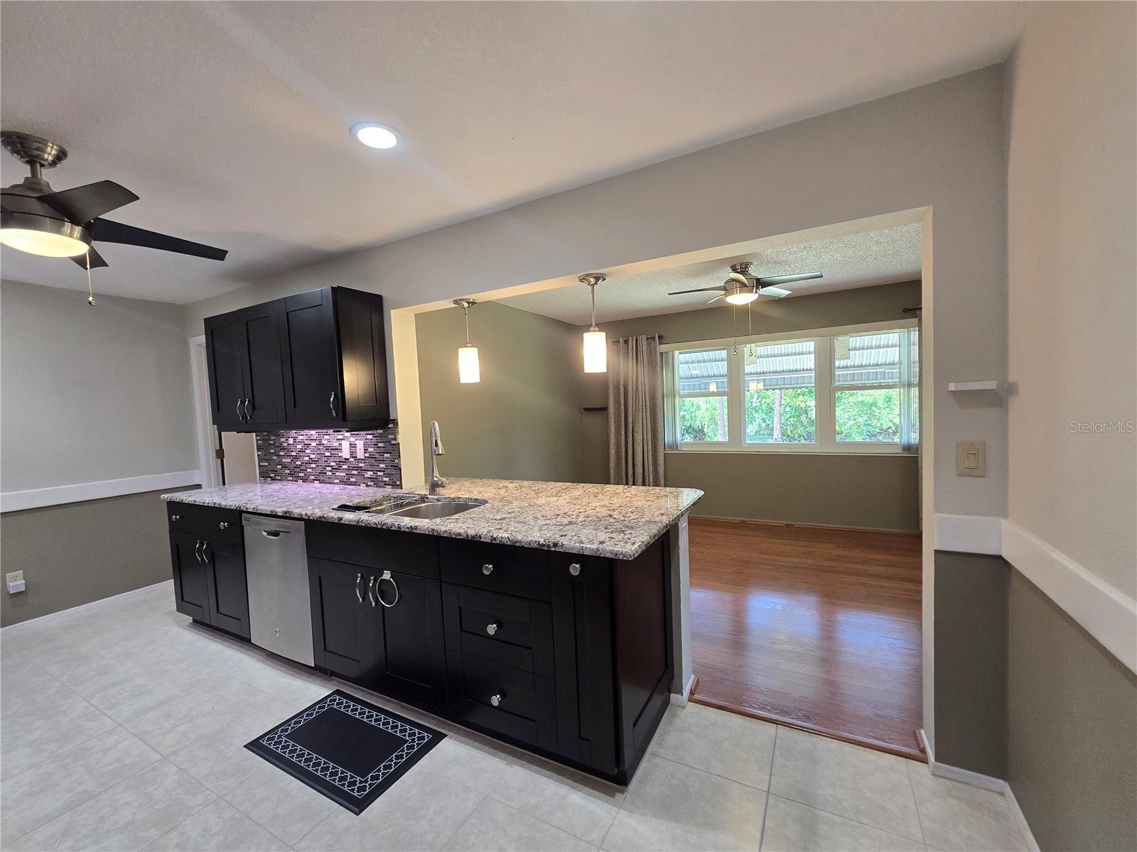 8186 TERRACE GARDEN DR N #109, ST PETERSBURG, FL, 33709