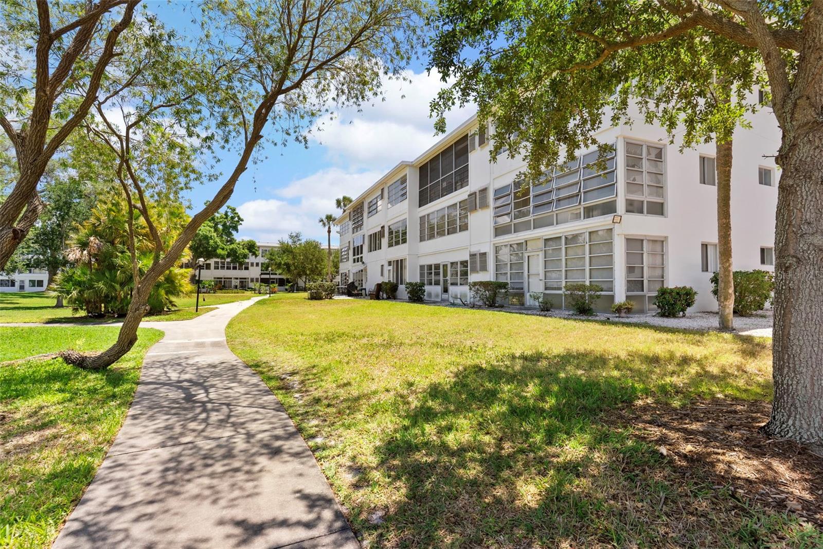 11201 80TH AVE #305, SEMINOLE, FL, 33772
