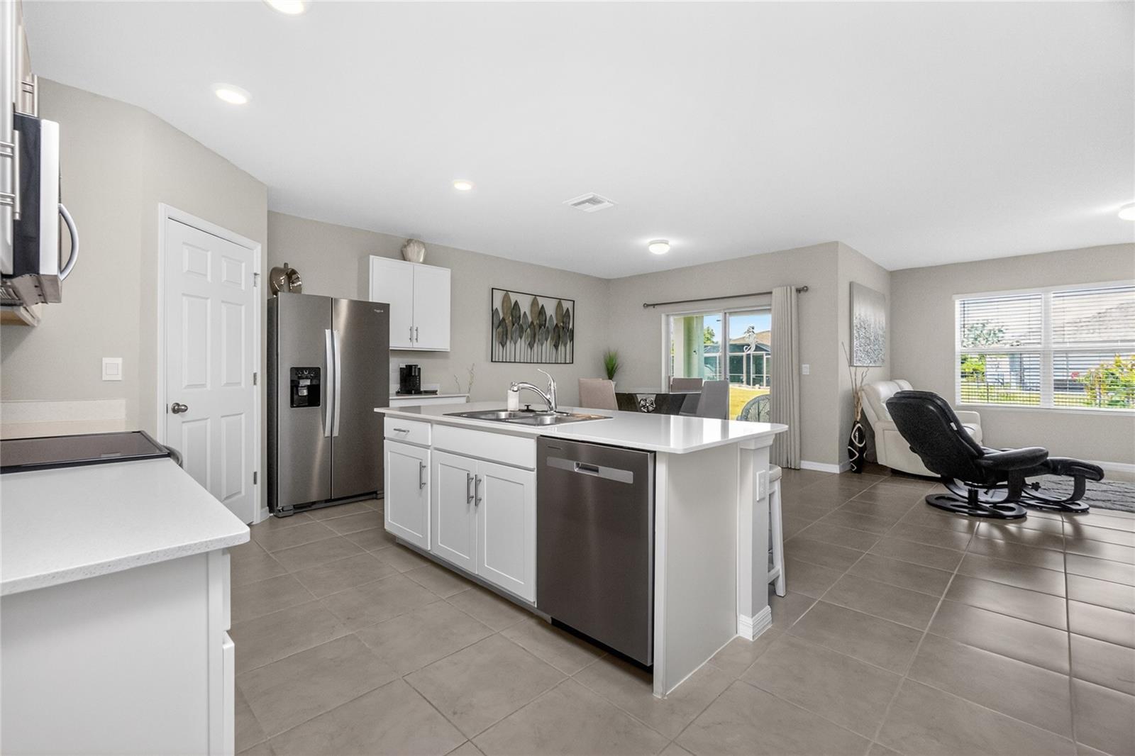 341 PORTO ALEGRE ST, PUNTA GORDA, FL, 33983