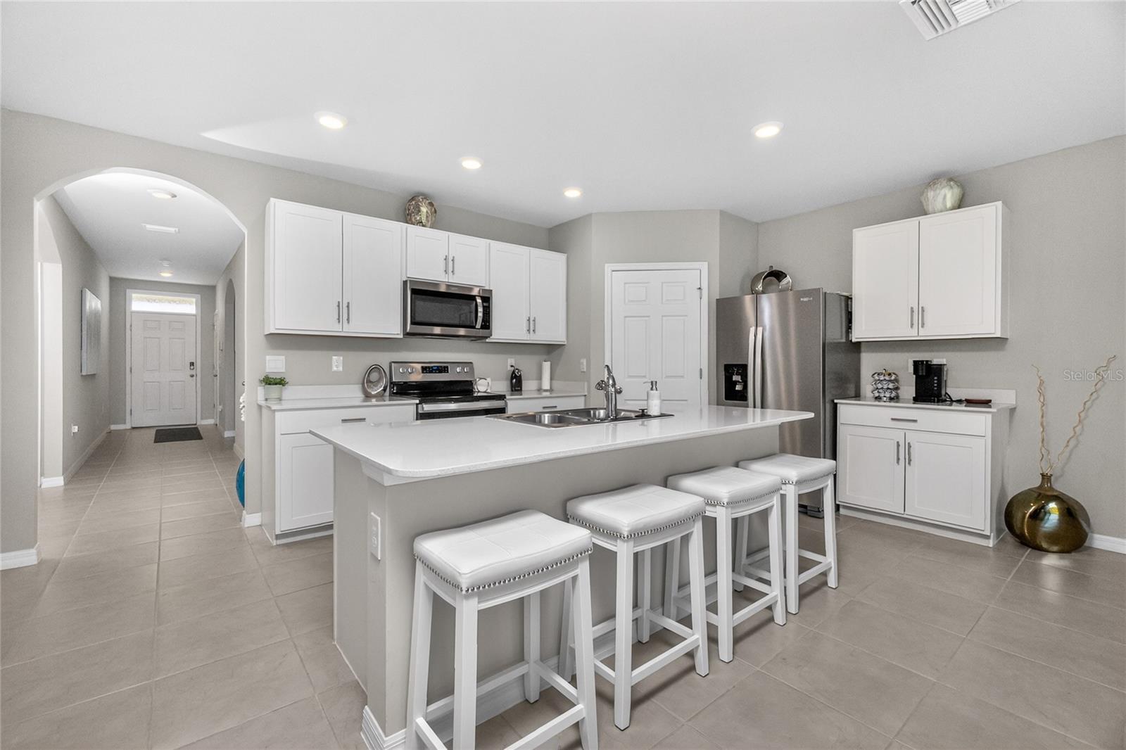 341 PORTO ALEGRE ST, PUNTA GORDA, FL, 33983