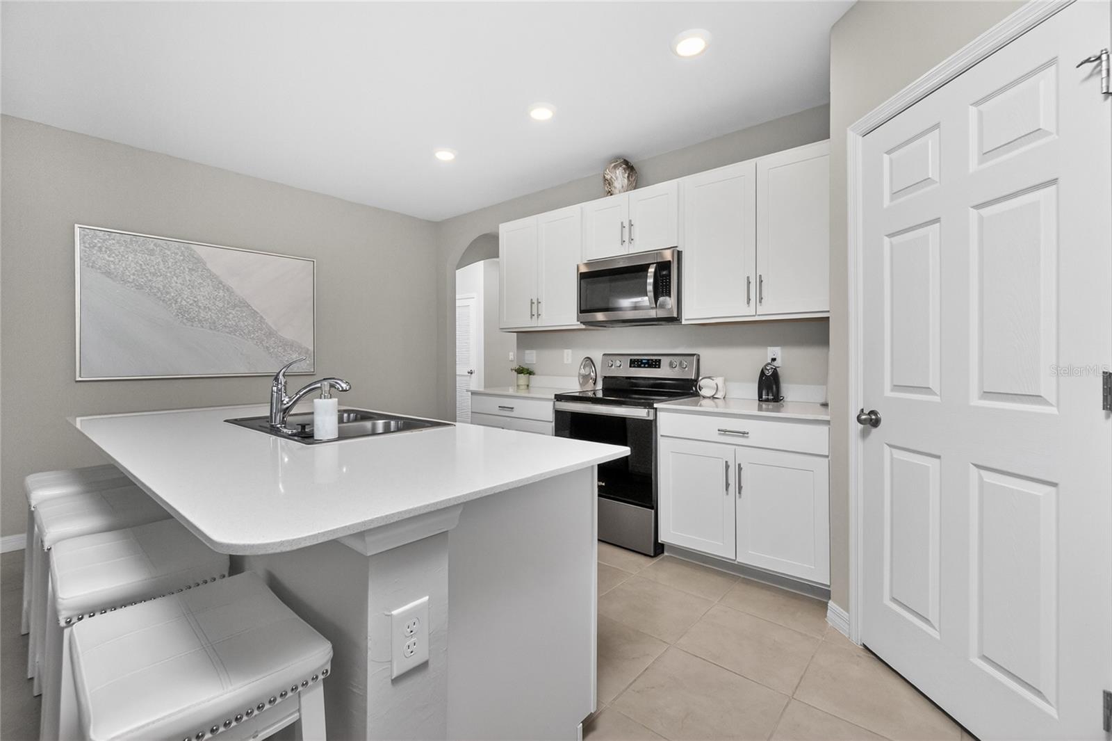 341 PORTO ALEGRE ST, PUNTA GORDA, FL, 33983
