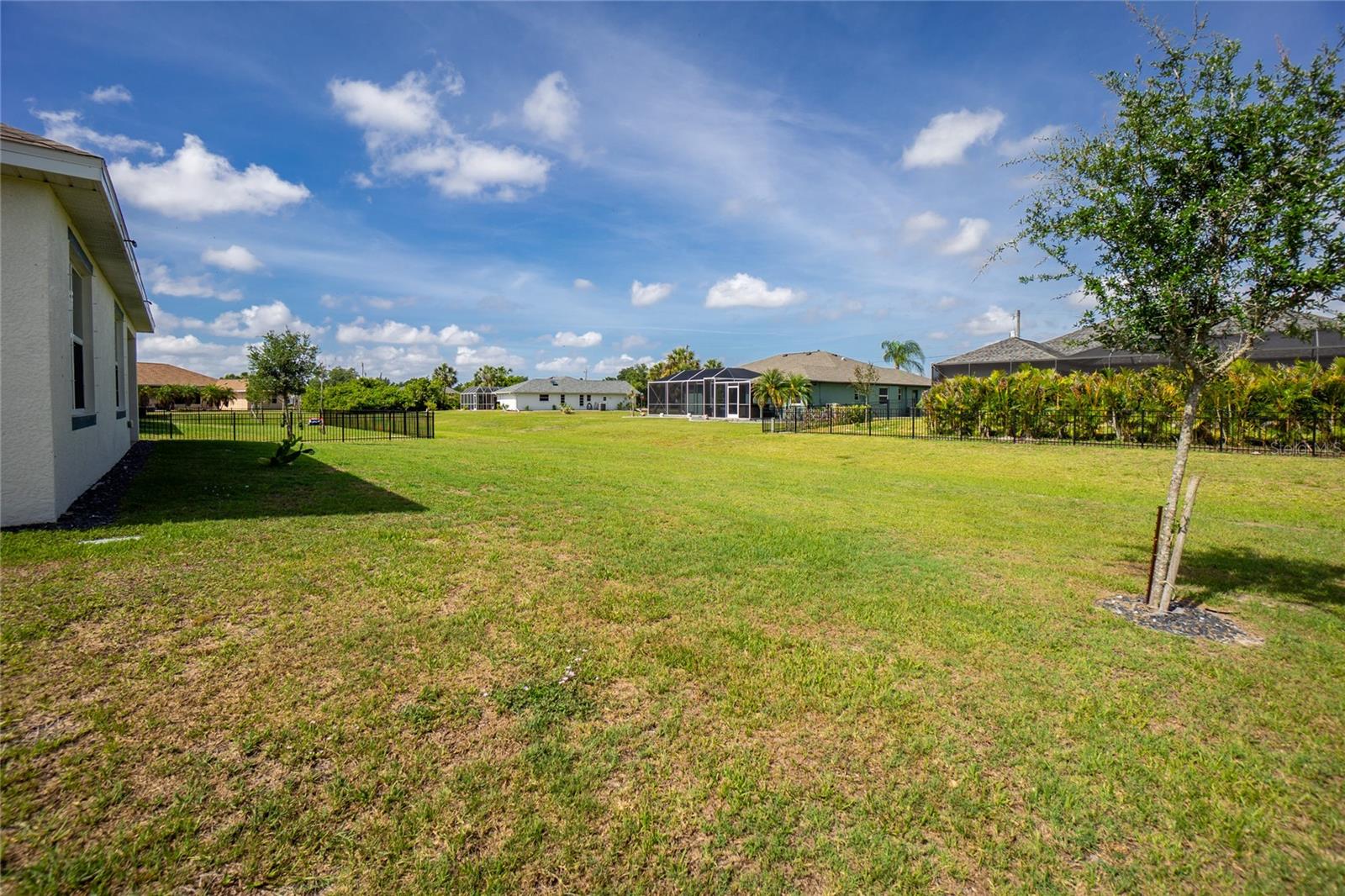 341 PORTO ALEGRE ST, PUNTA GORDA, FL, 33983