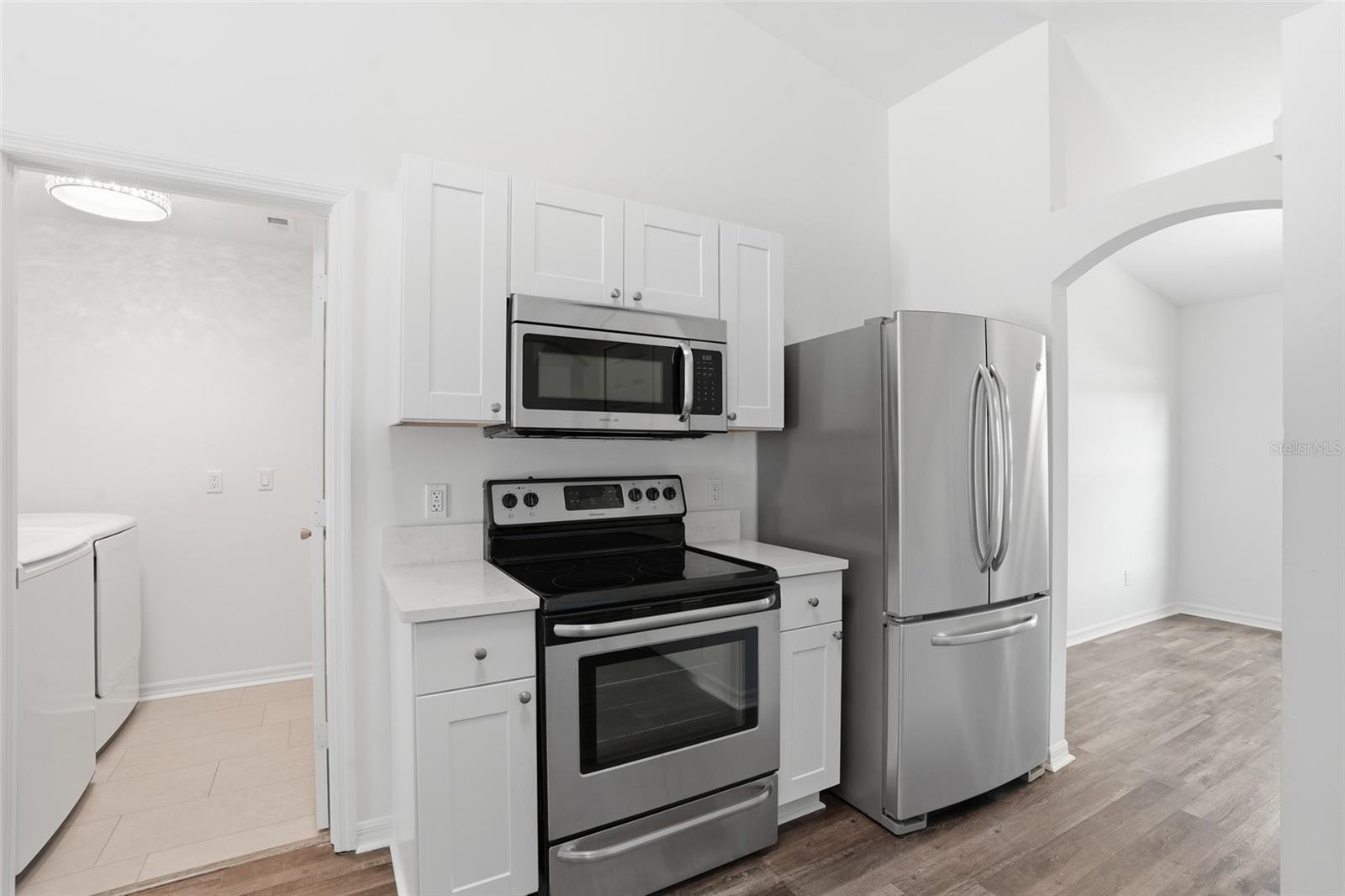 2004 NE 5TH TER, CAPE CORAL, FL, 33909