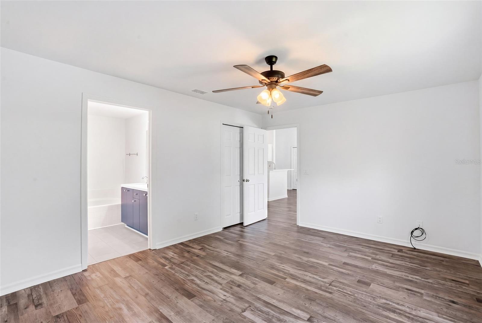 2004 NE 5TH TER, CAPE CORAL, FL, 33909