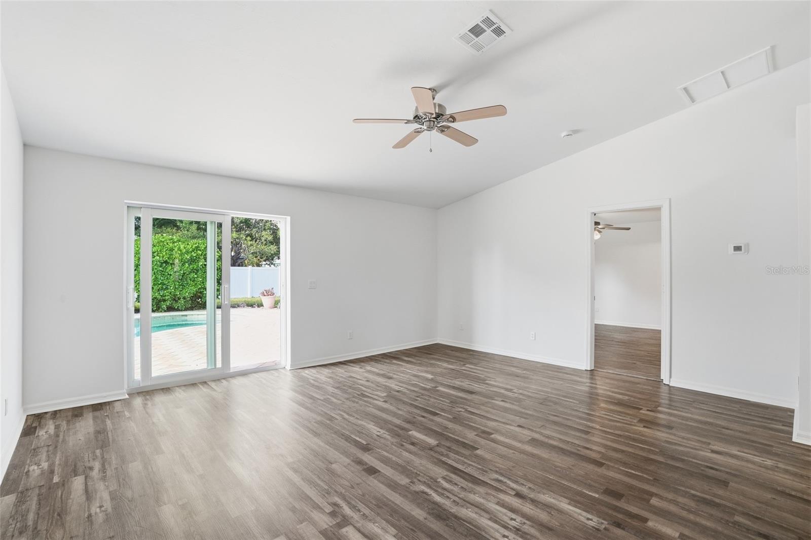 2004 NE 5TH TER, CAPE CORAL, FL, 33909