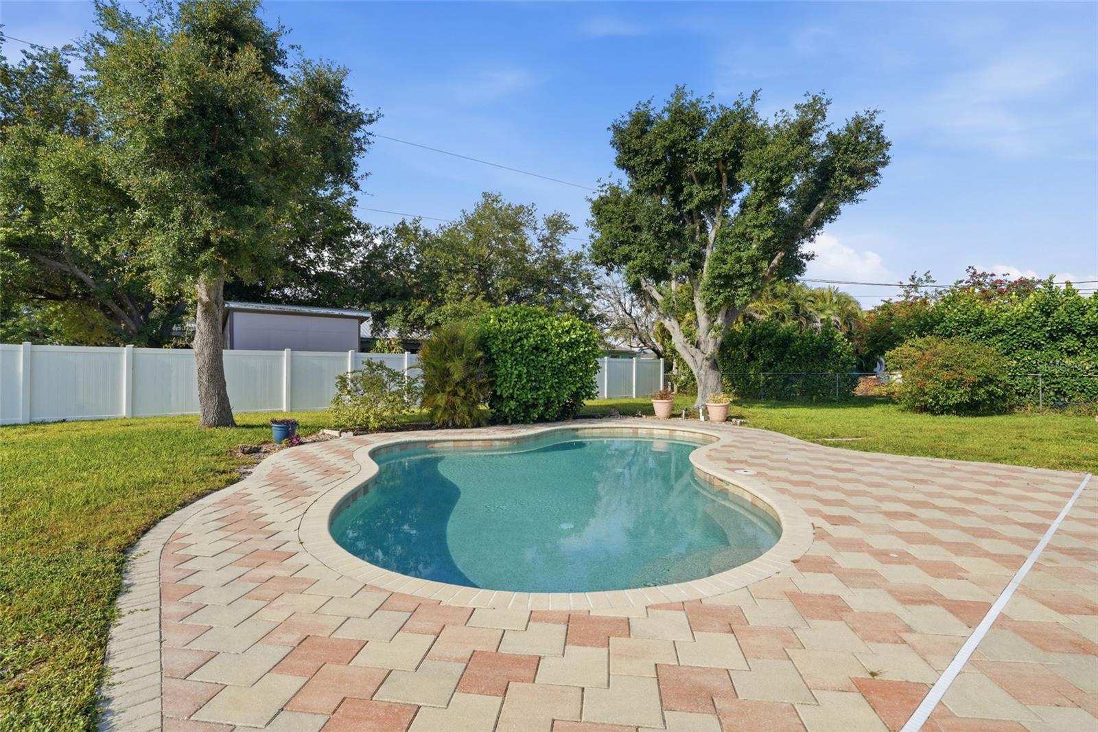 2004 NE 5TH TER, CAPE CORAL, FL, 33909