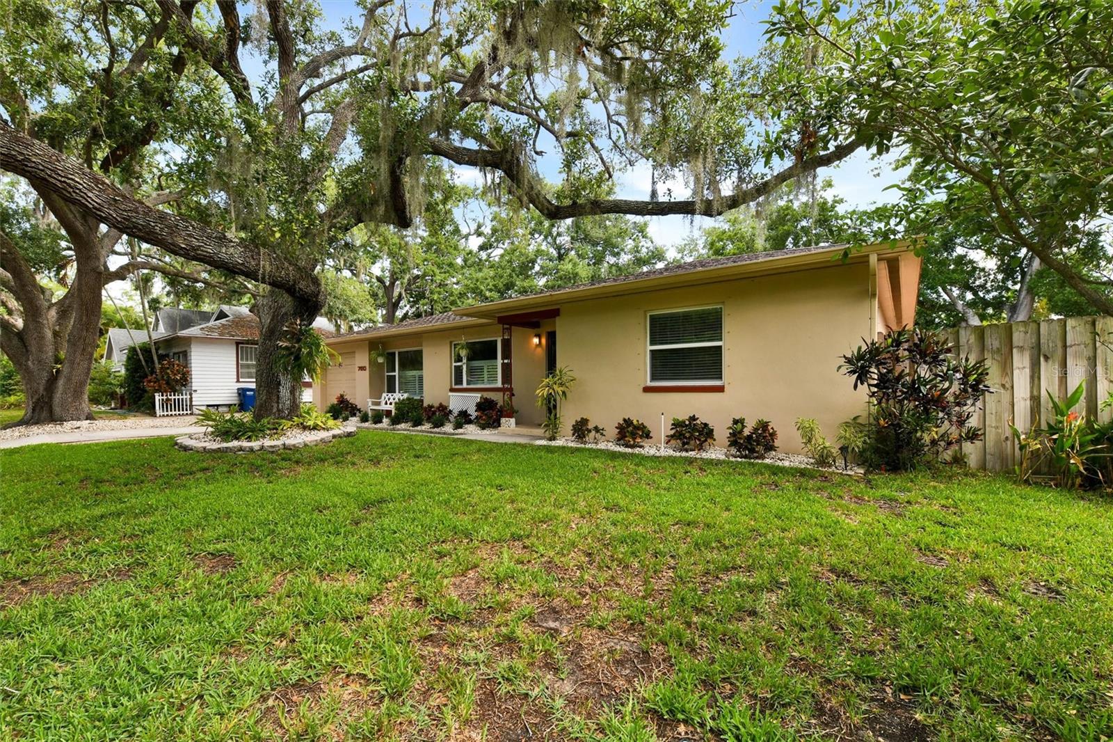 750 WOOD ST, DUNEDIN, FL, 34698