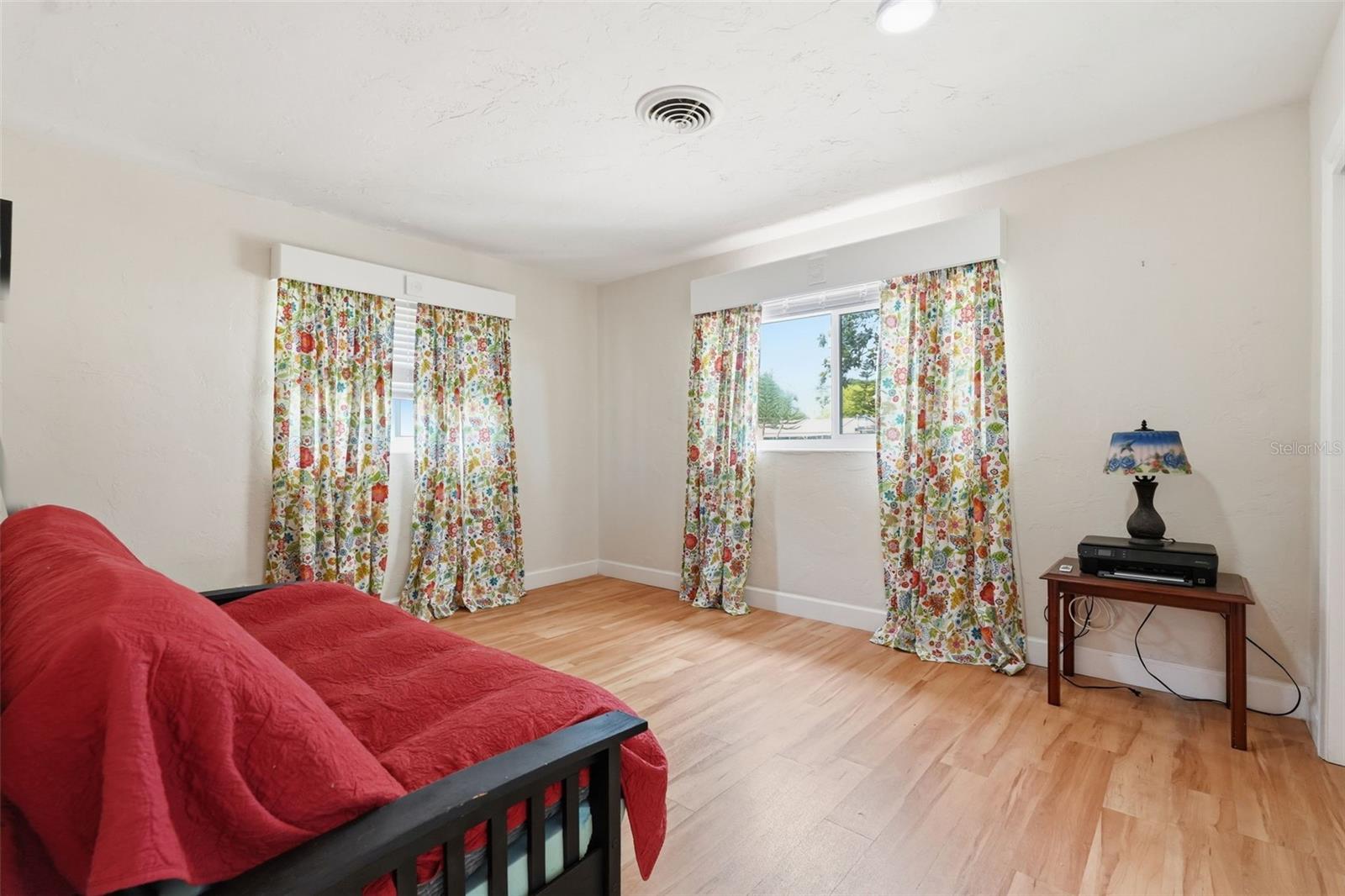 179 E CANAL DR, PALM HARBOR, FL, 34684